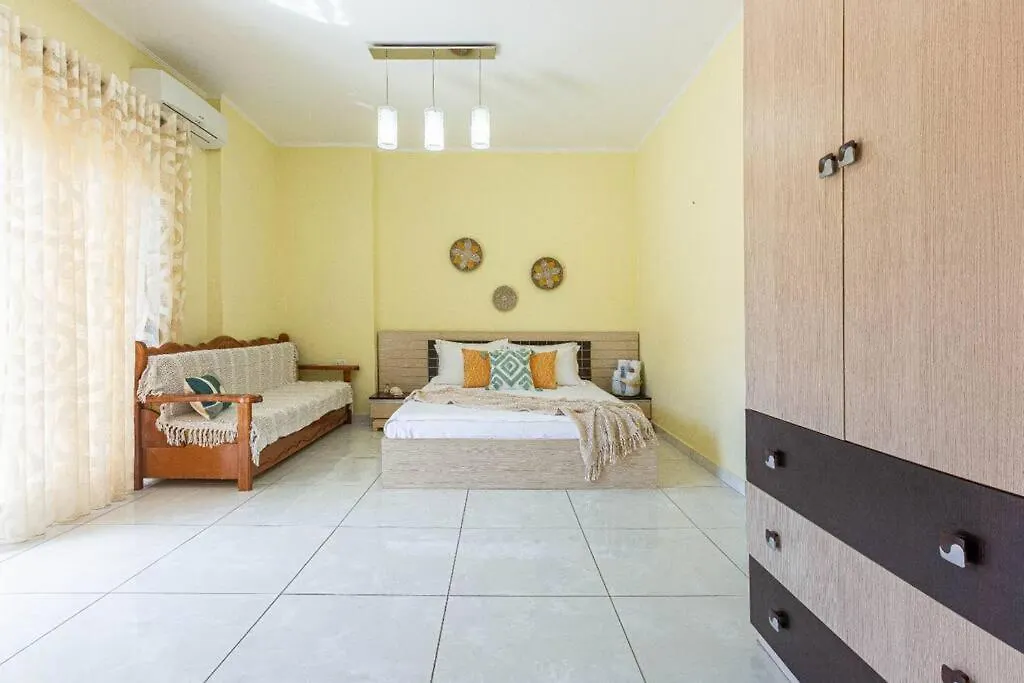 Appartement Stella'S Central - 1Min Beach, Kitchen & Balcony Himarë